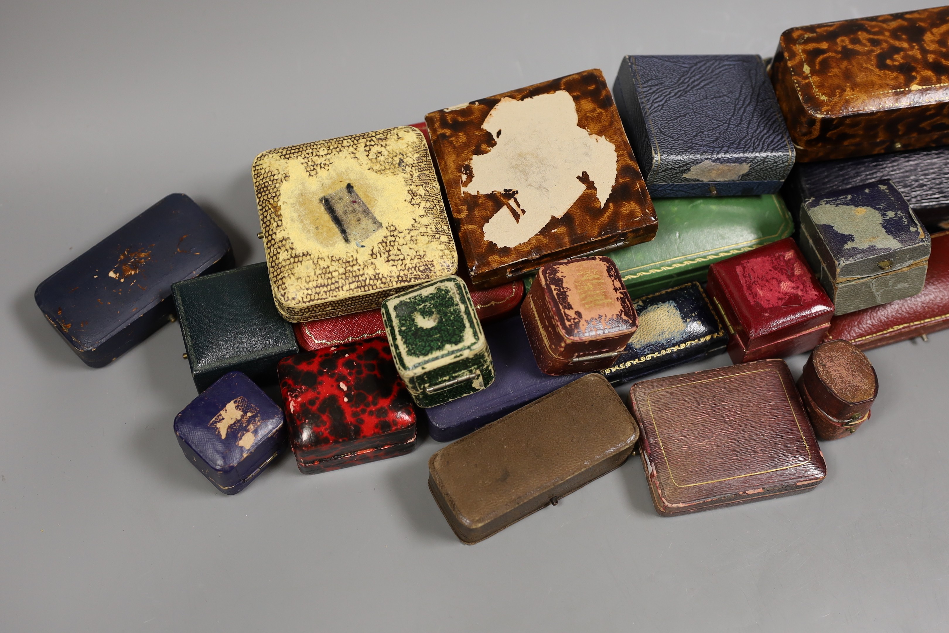 A quantity of assorted jewellery boxes, including gilt tooled leather.